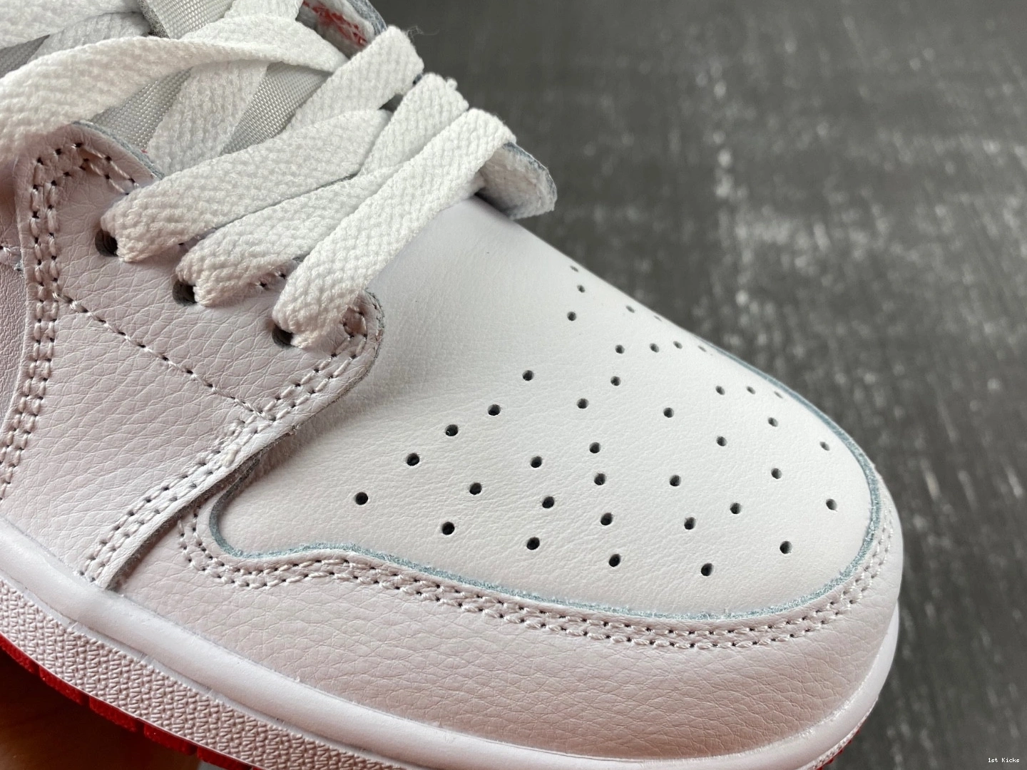 Jordan Red OG Low 1 CZ0790-161 University Air 0514